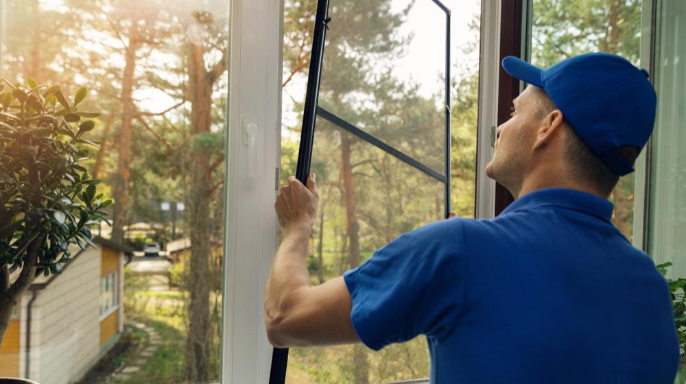 How to Repair the Window Screen When It Gets Damaged?