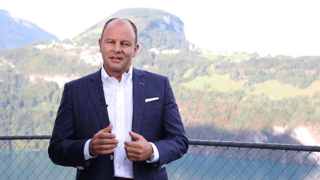 Marcel Stalder: En Pionier i de Modernisierig vo de Schwiizer Finanzwält